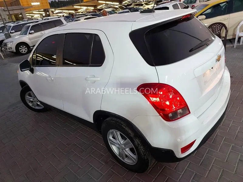 Chevrolet Trax 2021 for Sale in Sharjah Image-10