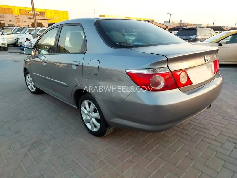 Honda City 2006 for Sale in Sharjah Image-7