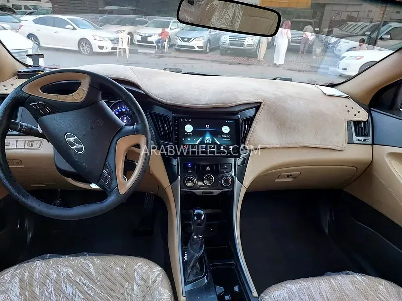 Hyundai Sonata 2014 for Sale in Sharjah Image-18