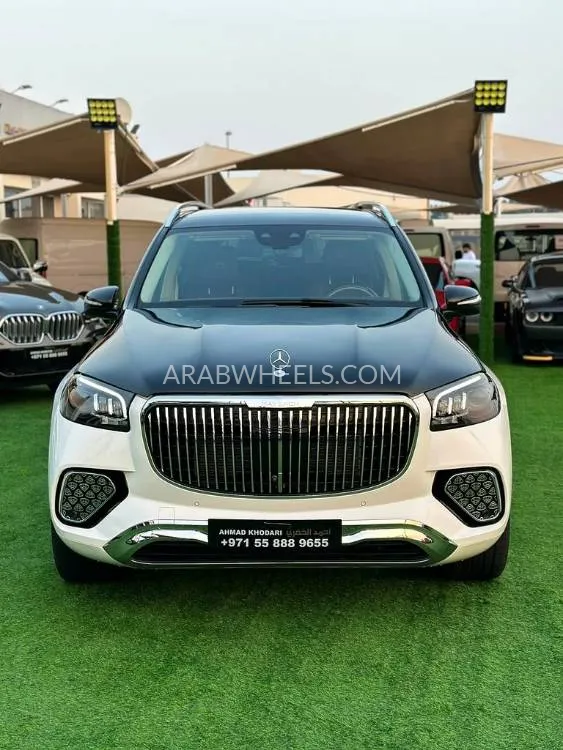 مرسيدس بنز GLS 2024 for Sale in الشارقة Image-11