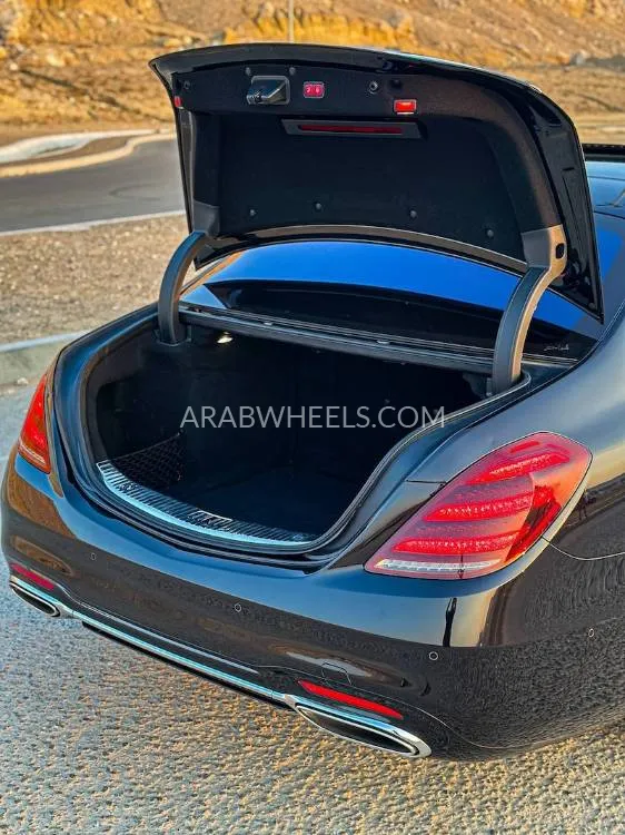 مرسيدس بنز كلاس S 2018 for Sale in أبو ظبي Image-9