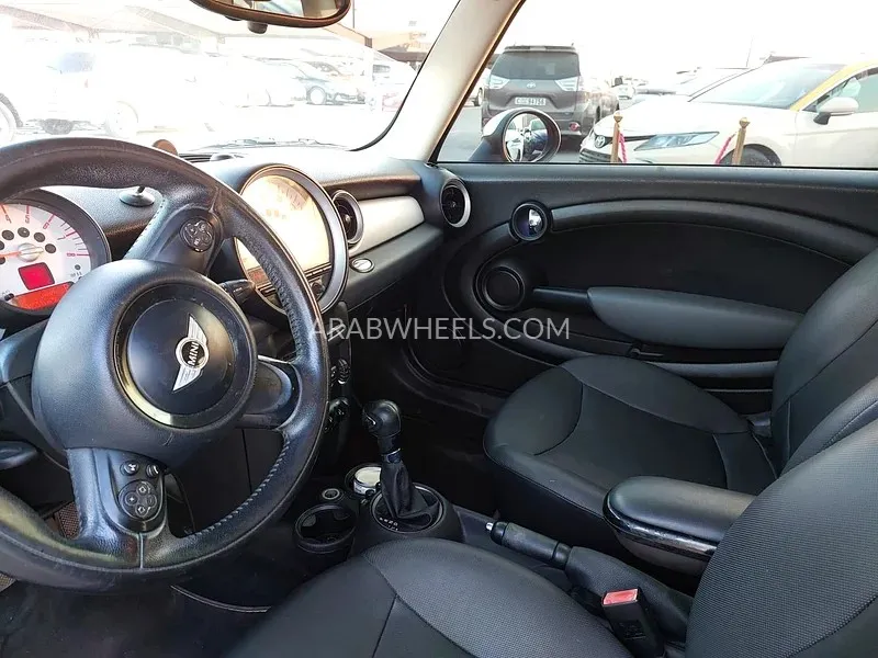 Mini Cooper 2012 for Sale in Sharjah Image-12