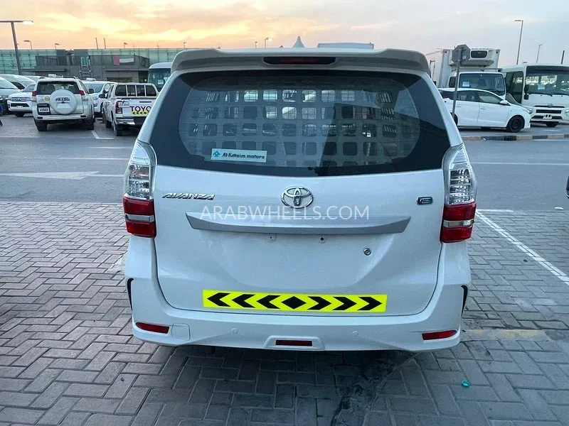 Toyota Avanza 2020 for Sale in Sharjah Image-6
