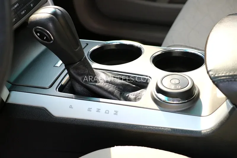 Ford Explorer 2013 for Sale in Abu Dhabi Image-16