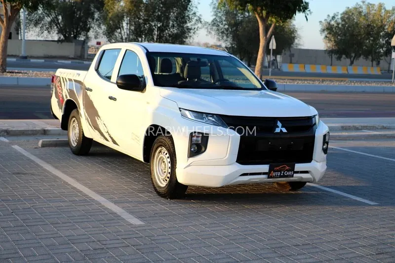 Mitsubishi L200 2021 for Sale in Abu Dhabi Image-1