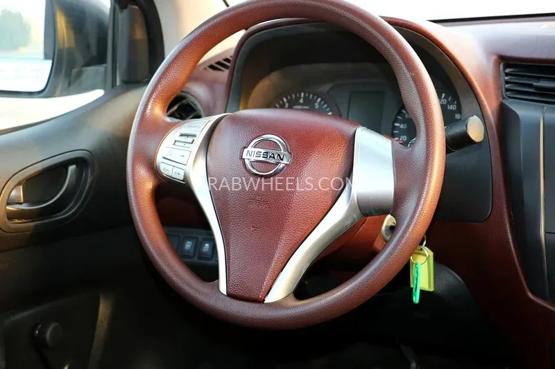 Nissan Navara 2022 for Sale in Abu Dhabi Image-13