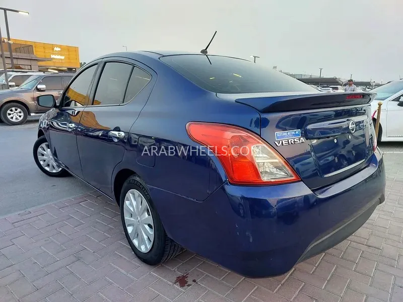 Nissan Versa 2019 for Sale in Sharjah Image-9