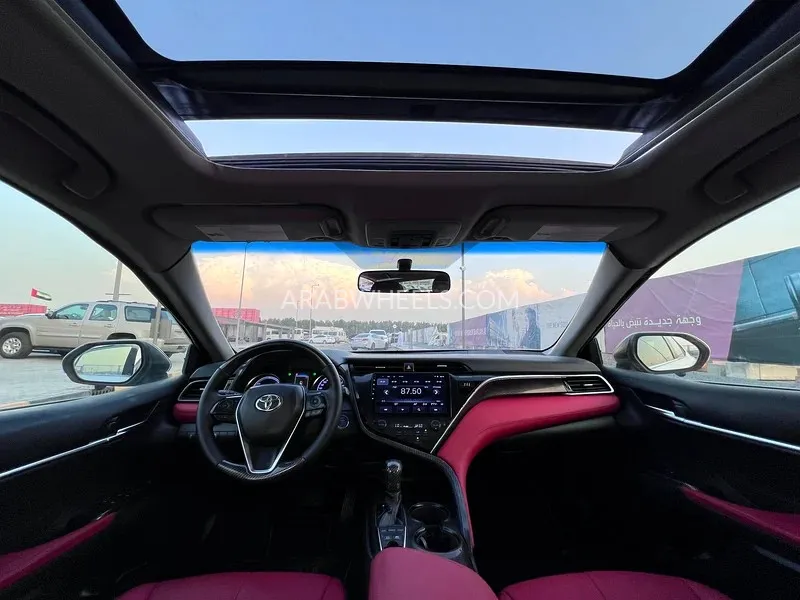 Toyota Camry 2019 for Sale in Sharjah Image-9