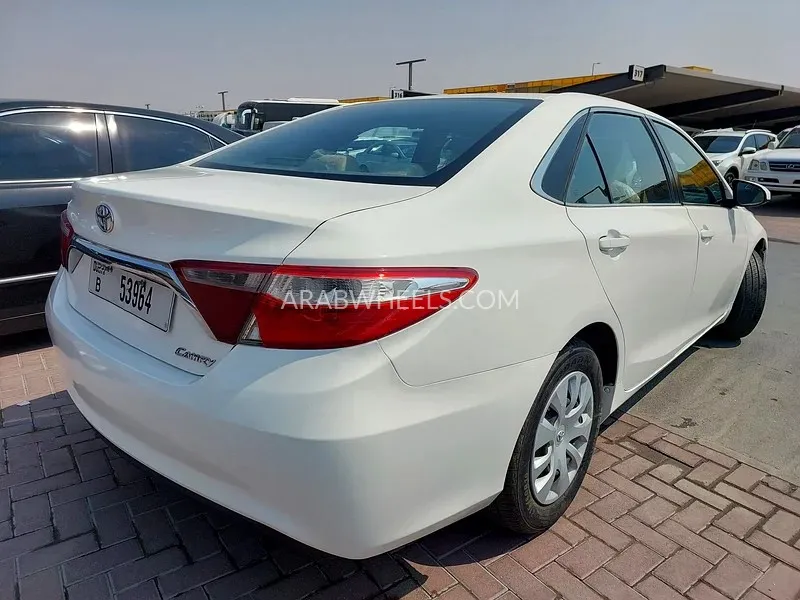 Toyota Camry 2017 for Sale in Sharjah Image-6