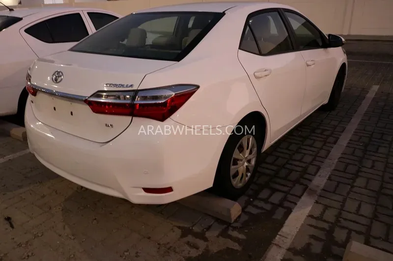 تويوتا كورولا 2019 for Sale in أبو ظبي Image-6