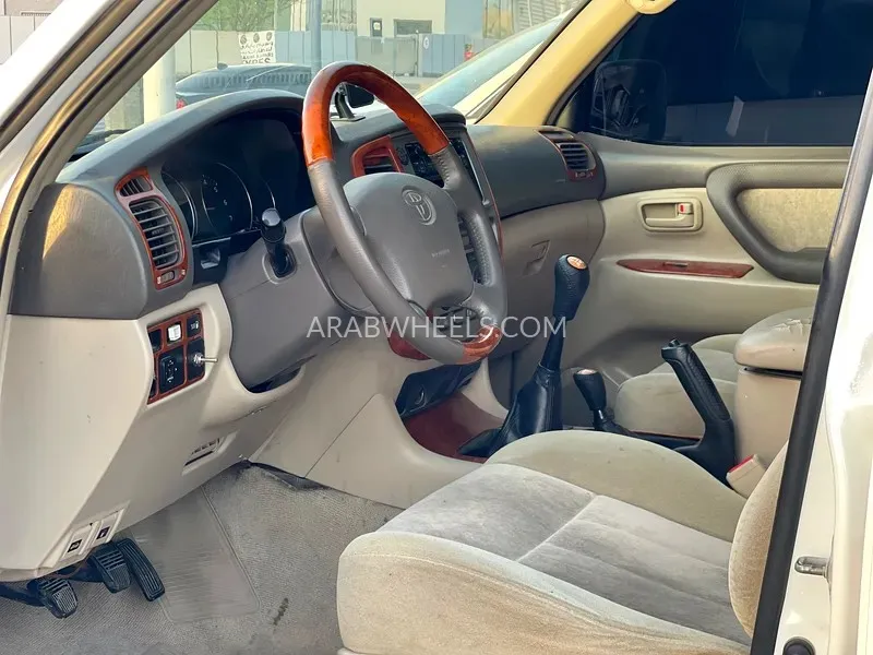 Toyota Land Cruiser 2006 for Sale in Sharjah Image-7