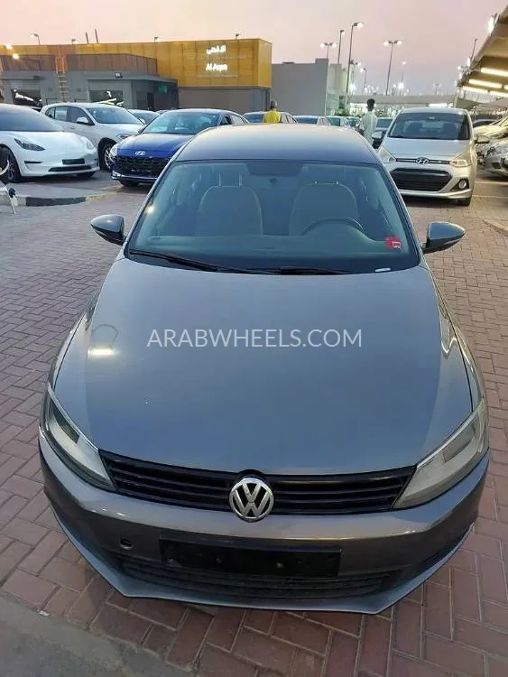 Volkswagen Jetta 2013 for Sale in Sharjah Image-16