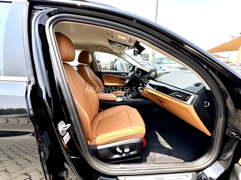 BMW 5 series 2023 for Sale in Sharjah Image-16