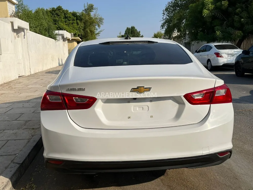 Chevrolet Malibu 2022 for Sale in Sharjah Image-11
