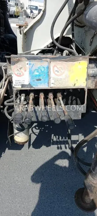 Isuzu Elf 2019 for Sale in Sharjah Image-6