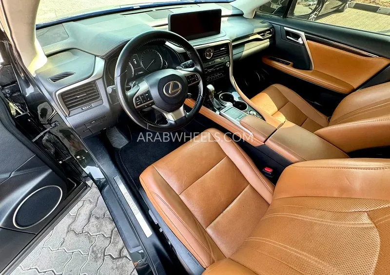 Lexus RX 2020 for Sale in Sharjah Image-10