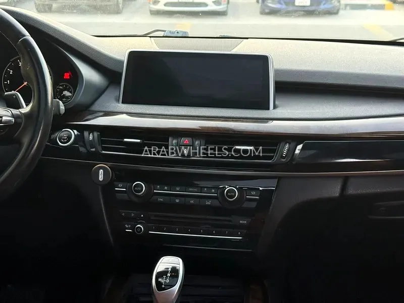 BMW iX5 2016 for Sale in Sharjah Image-14