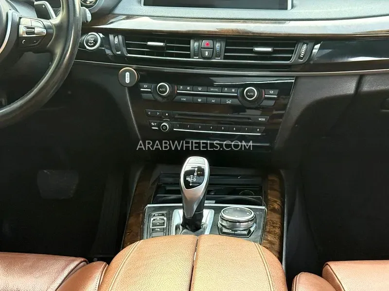 BMW iX5 2016 for Sale in Sharjah Image-16