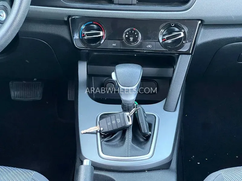 Kia Seltos 2023 for Sale in Sharjah Image-13