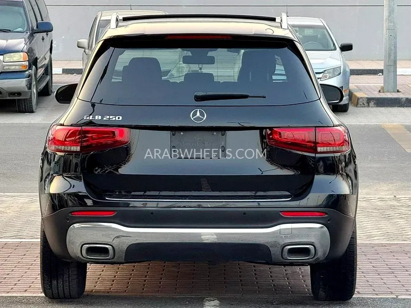 Mercedes Benz GLB 2020 for Sale in Sharjah Image-6