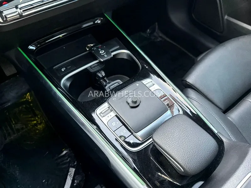 Mercedes Benz GLB 2020 for Sale in Sharjah Image-19