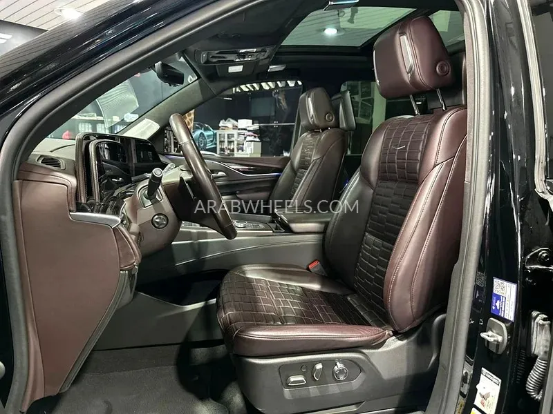 كاديلاك إسكاليد 2022 for Sale in دبي Image-4