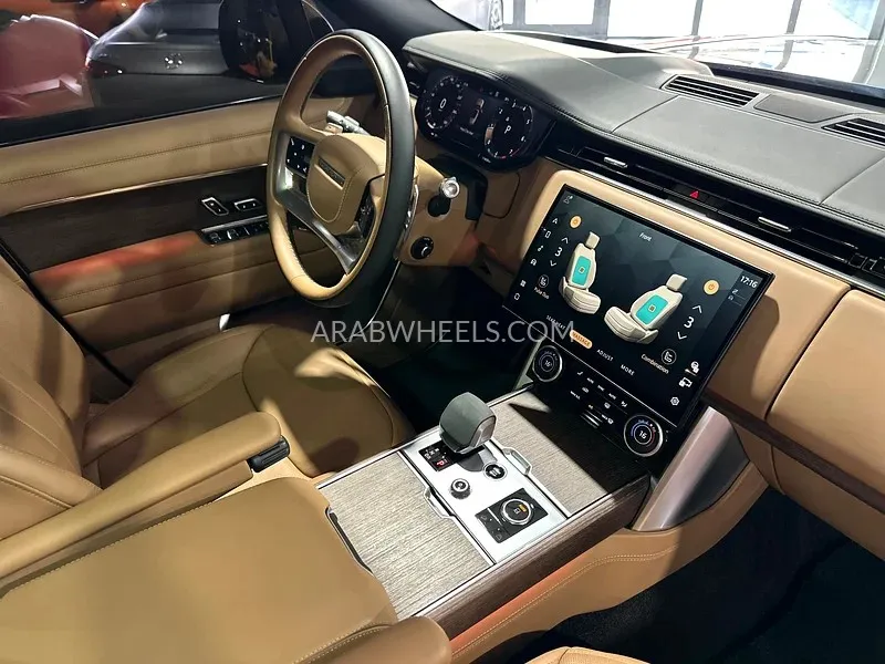 Land Rover Range Rover 2022 for Sale in Dubai Image-4