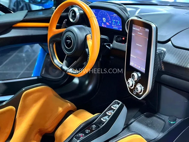 McLaren Senna 2019 for Sale in Dubai Image-4