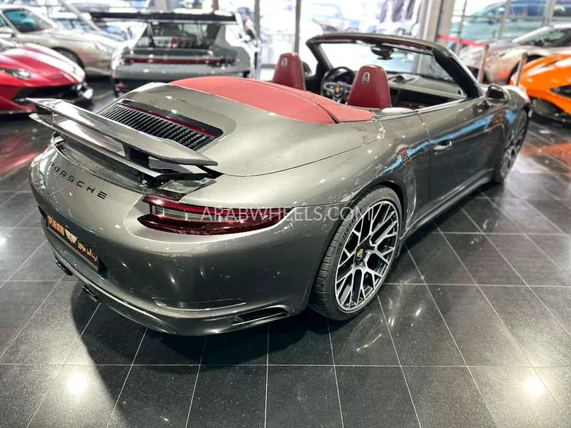 بورشه 911 2017 for Sale in دبي Image-10