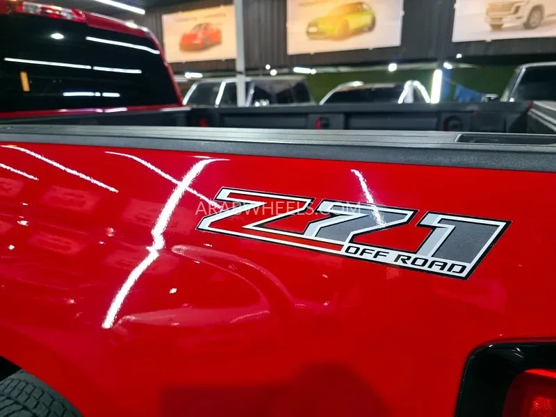 شيفروليه سيلفرادو 2017 for Sale in عجمان Image-6