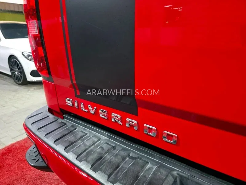 شيفروليه سيلفرادو 2017 for Sale in عجمان Image-8