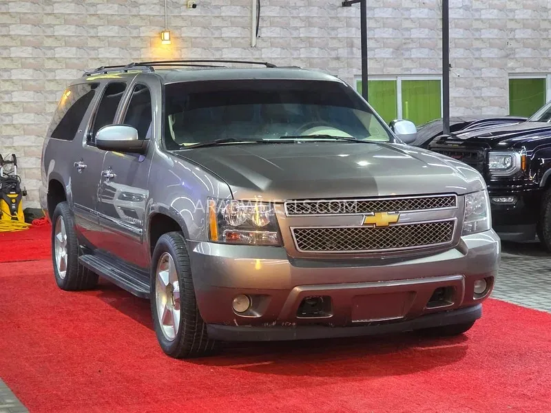 شيفروليه سوبربان 2014 for Sale in عجمان Image-3