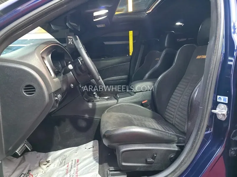 دودج تشارجر 2017 for Sale in عجمان Image-10