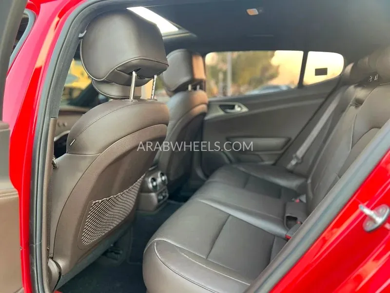 Kia Stinger 2020 for Sale in Sharjah Image-14