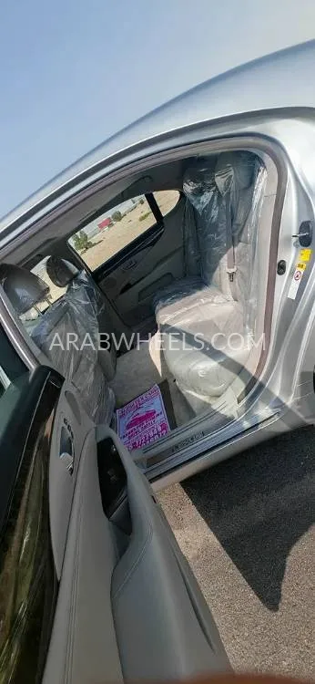 Lexus LS 2009 for Sale in Sharjah Image-13