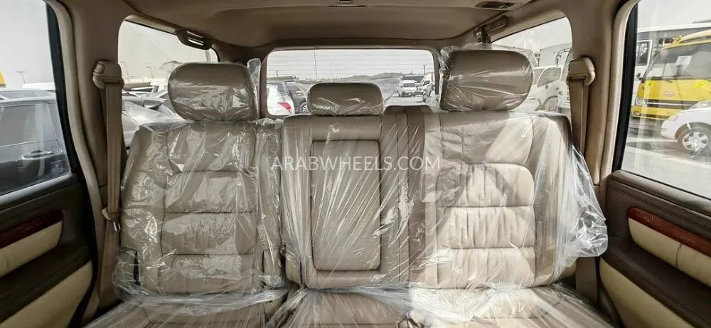 Lexus LX 2002 for Sale in Sharjah Image-12