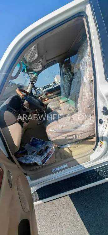 Lexus LX 2005 for Sale in Sharjah Image-4