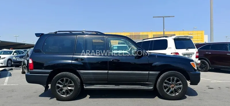 Lexus LX 2005 for Sale in Sharjah Image-18