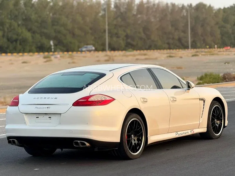 Porsche Panamera 2010 for Sale in Sharjah Image-9