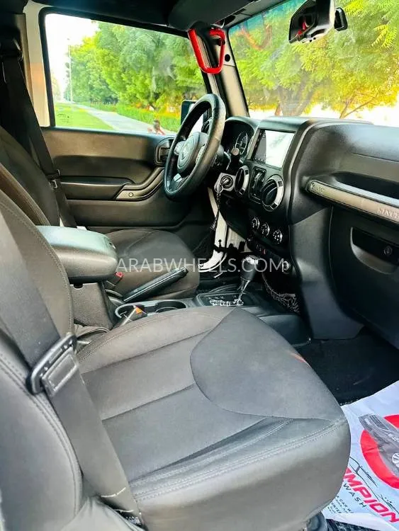 Jeep Wrangler 2016 for Sale in Sharjah Image-17