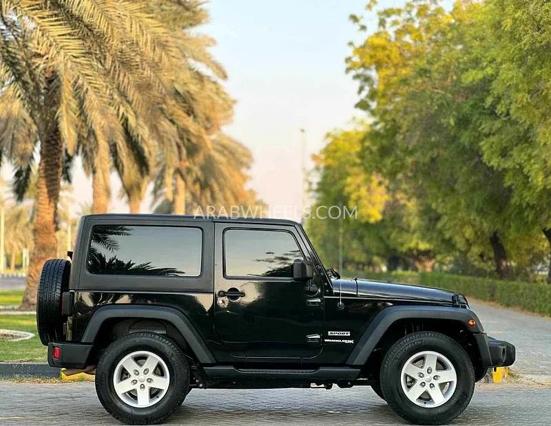 جيب رانجلر 2018 for Sale in الشارقة Image-7