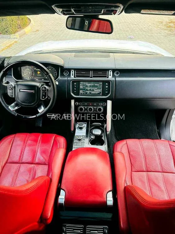 Land Rover Range Rover 2015 for Sale in Sharjah Image-8