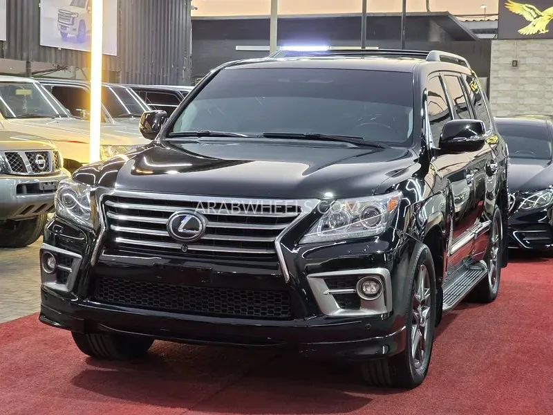 Lexus LX 2015 for Sale in Ajman Image-2