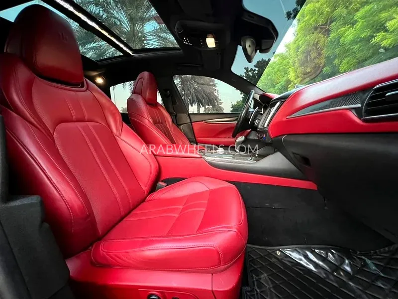 Maserati Levante 2017 for Sale in Sharjah Image-16