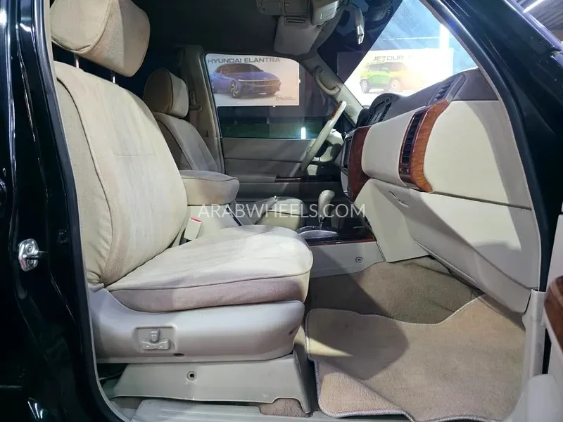 Nissan Patrol 2006 for Sale in Ajman Image-16