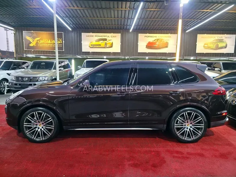 Porsche Cayenne 2017 for Sale in Ajman Image-6