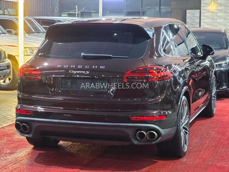 Porsche Cayenne 2017 for Sale in Ajman Image-8