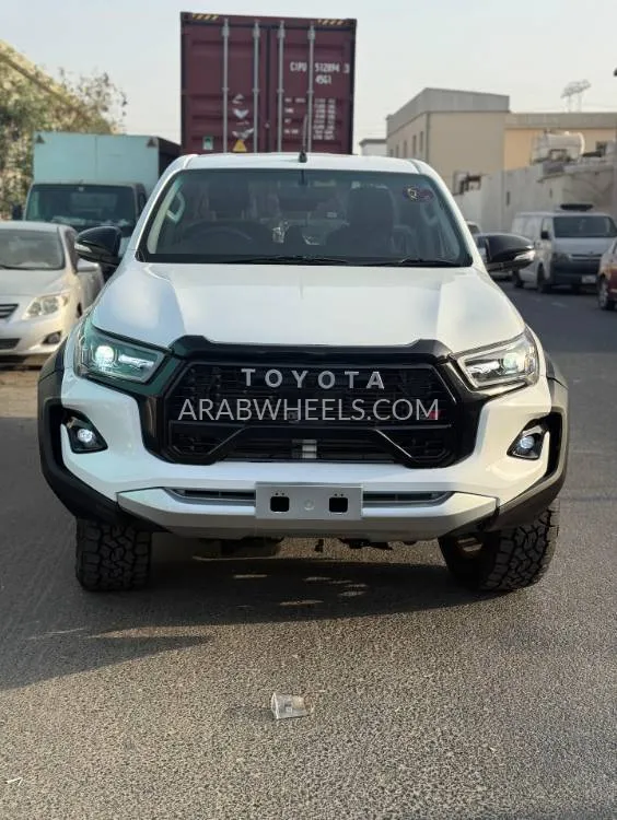 تويوتا هايلوكس 2018 for Sale in دبي Image-4