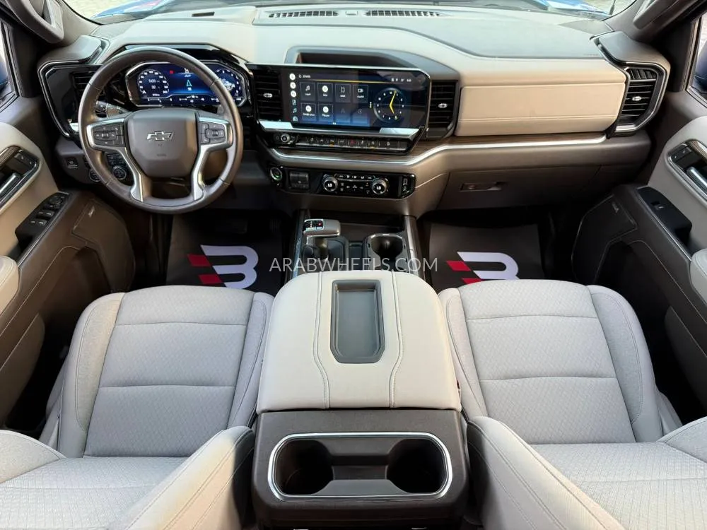 Chevrolet Silverado 2022 for Sale in Abu Dhabi Image-9