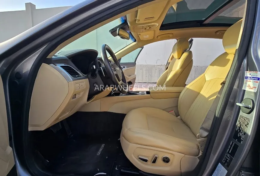 Genesis G80 2015 for Sale in Sharjah Image-3